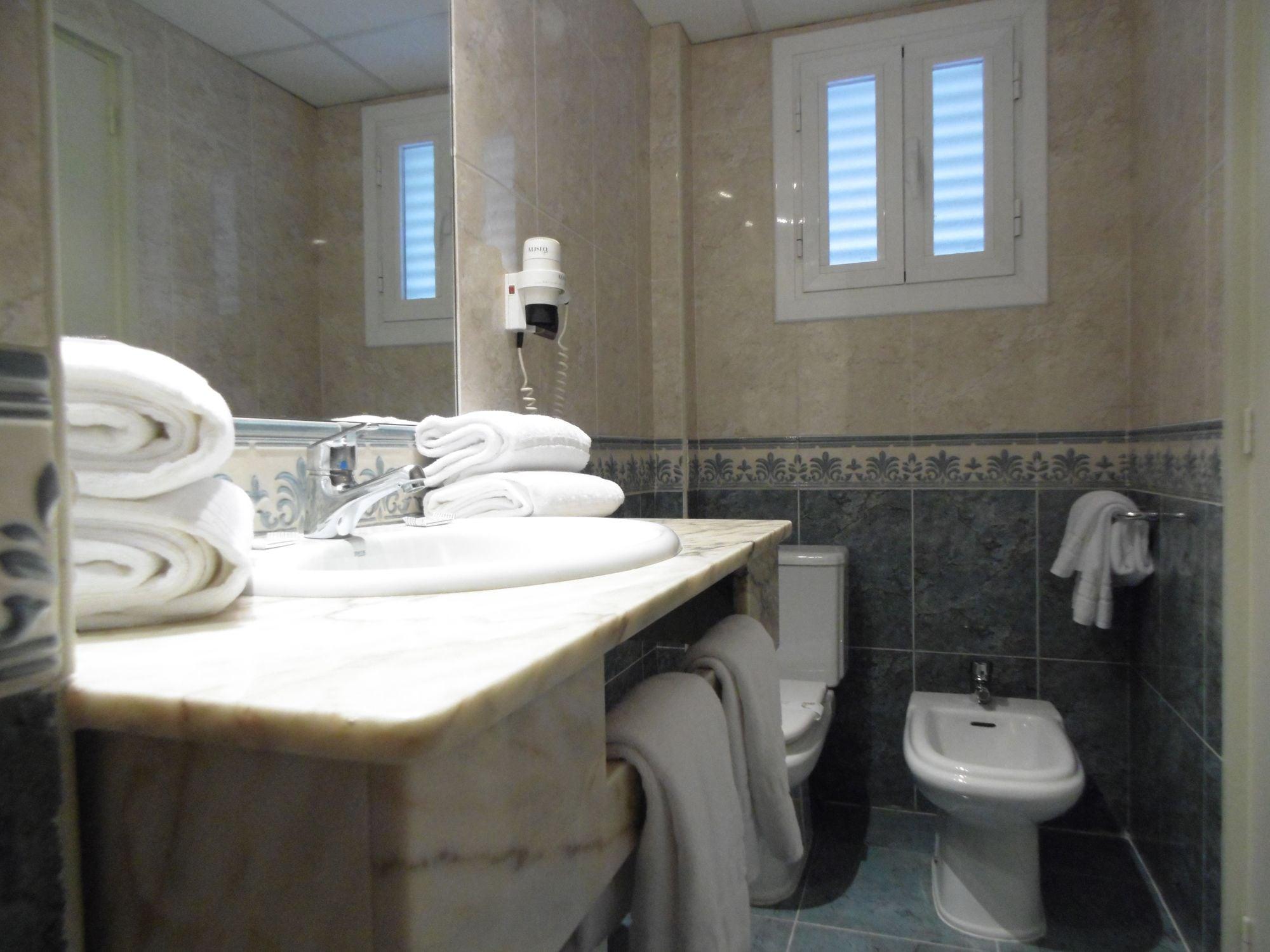 Hotel Apartamentos Solimar Калафелл Экстерьер фото